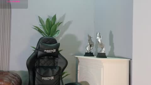 MEGGAN LUXX online show from 07-17-26, 11:06