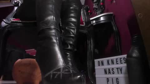 Goddess Sara online show from 01-08-26, 01:41