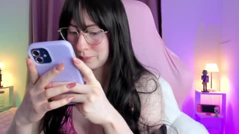 Mei  online show from 10-05-25, 09:56