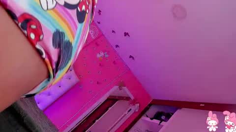 Snapshot of mejialuisa0142 chatting on 01-07-26, 02:08 Luisa online show from 01-07-26, 02:08