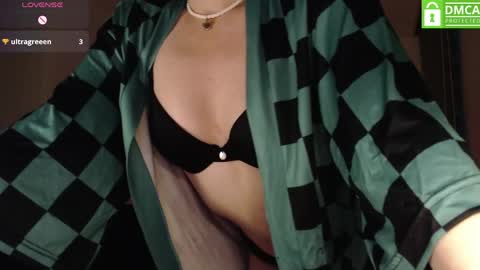 Snapshot of meko_hzu chatting on 05-02-26, 02:49 WETWATERMELL online show from 05-02-26, 02:49