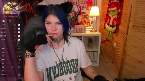 Snapshot of mekurisu chatting on 12-17-24, 04:34 mekurisu online show from 12-17-24, 04:34