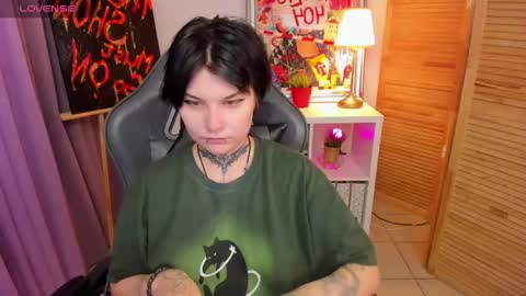 Snapshot of mekurisu chatting on 01-27-25, 07:35 mekurisu online show from 01-27-25, 07:35