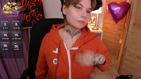 Snapshot of mekurisu chatting on 02-20-25, 04:39 mekurisu online show from 02-20-25, 04:39