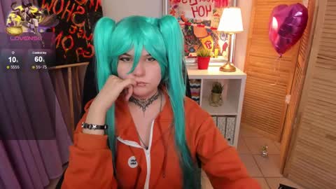 Snapshot of mekurisu chatting on 02-20-25, 07:45 mekurisu online show from 02-20-25, 07:45