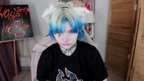 Snapshot of mekurisu chatting on 05-10-26, 01:22 mekurisu online show from 05-10-26, 01:22