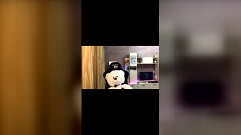 Snapshot of mekyy_no_neko chatting on 01-12-26, 08:03 Mekyy online show from 01-12-26, 08:03