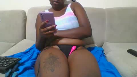 pretty online show from 03-02-25, 06:19