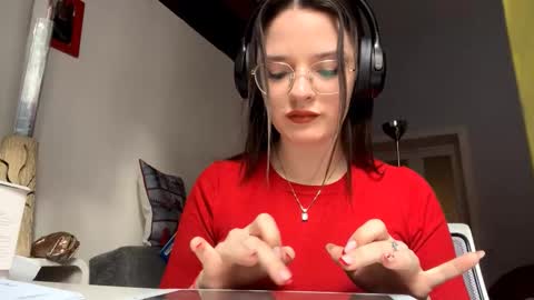 Leila online show from 01-16-26, 09:46