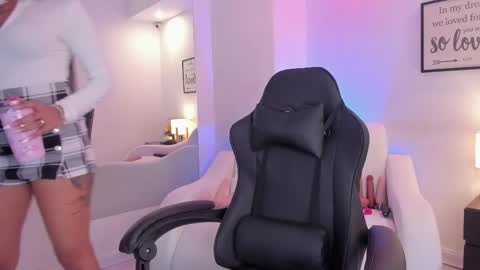 melan_owen online show from 04-08-26, 11:10