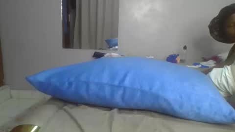 Snapshot of melanated_ass chatting on 05-20-26, 05:57 melanin online show from 05-20-26, 05:57