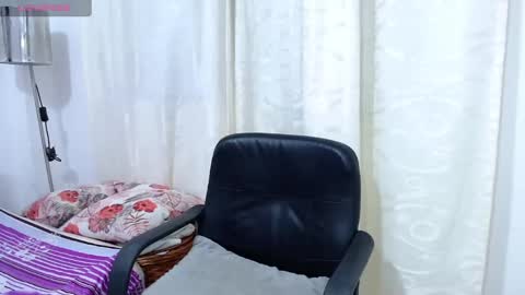 melani online show from 12-22-24, 11:41