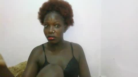 melanie_bae1 online show from 05-12-26, 07:44