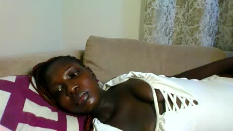 melanie_bae1 online show from 06-11-26, 03:48