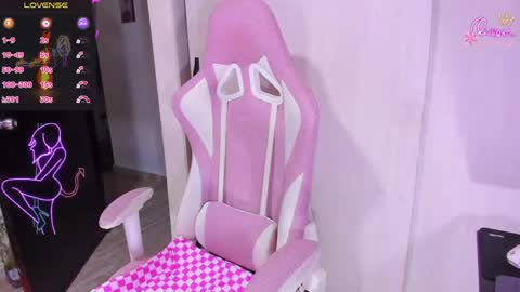 Melanie  Sweetness online show from 04-15-26, 01:12