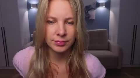 Melanie Bennett online show from 07-18-26, 07:34