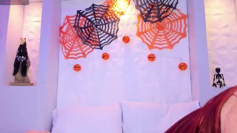 Melanie online show from 10-31-25, 11:44