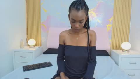 Melanie online show from 09-27-25, 12:54