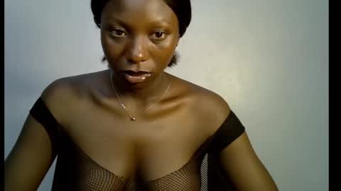 Snapshot of melanine_floral chatting on 02-09-25, 04:36 Praiz online show from 02-09-25, 04:36