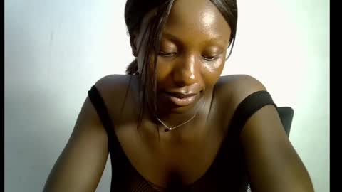 Snapshot of melanine_floral chatting on 02-14-25, 03:15 Praiz online show from 02-14-25, 03:15