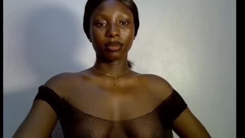 Snapshot of melanine_floral chatting on 02-19-25, 03:28 Praiz online show from 02-19-25, 03:28