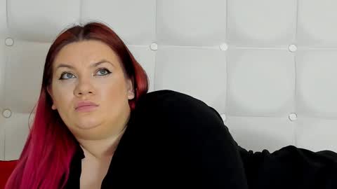 Snapshot of melanniebrown chatting on 03-05-25, 11:28 melanniebrown online show from 03-05-25, 11:28