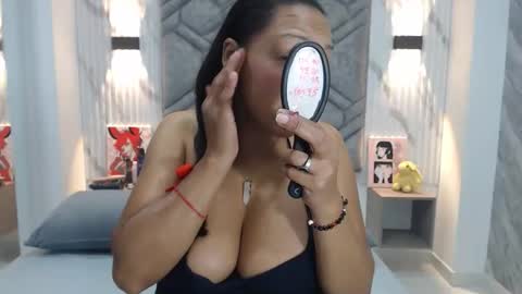 melany_contrera777 online show from 05-10-26, 04:17