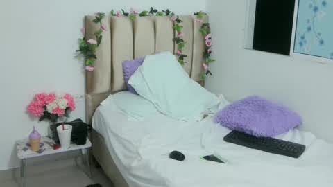 Snapshot of melany_mayerss chatting on 03-09-25, 05:55 melany_mayerss online show from 03-09-25, 05:55