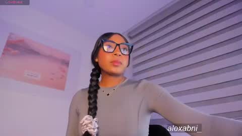 melanyriz online show from 06-30-26, 07:09