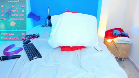 Snapshot of melanyvega_ chatting on 02-18-25, 03:54 Melany online show from 02-18-25, 03:54