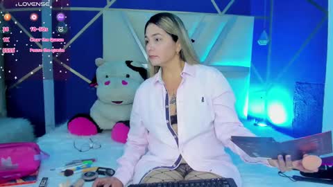 Snapshot of melanyvega_ chatting on 03-03-25, 12:37 Melany online show from 03-03-25, 12:37