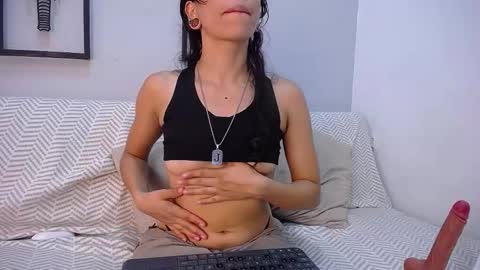 Snapshot of melanyvelvet chatting on 02-21-26, 02:01 melanyvelvet online show from 02-21-26, 02:01