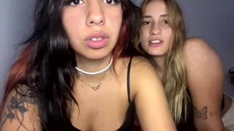 Valentina y Melissa online show from 04-15-26, 10:54