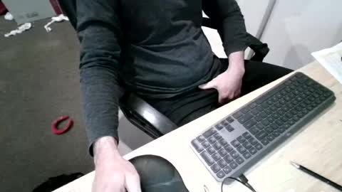 Snapshot of melbguy_075 chatting on 06-17-26, 06:16 melbguy_075 online show from 06-17-26, 06:16