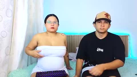 Snapshot of melifoxter chatting on 11-22-25, 07:13 Meli And Sebas online show from 11-22-25, 07:13