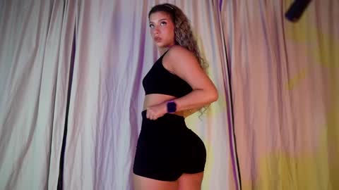 MelinaSmith  online show from 06-05-26, 12:06