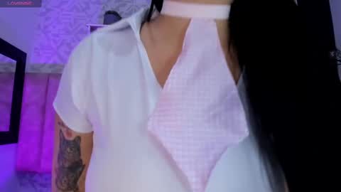 Snapshot of melinacruzz chatting on 10-16-25, 04:57 Mel online show from 10-16-25, 04:57