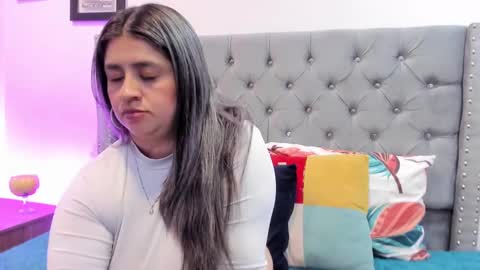 Snapshot of melinda_bob chatting on 01-30-25, 05:06 Melinda online show from 01-30-25, 05:06