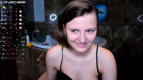 Snapshot of melindat chatting on 02-28-25, 03:59 Melinda online show from 02-28-25, 03:59