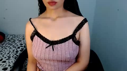 Snapshot of melinna706702 chatting on 01-10-25, 12:27 melinna706702 online show from 01-10-25, 12:27