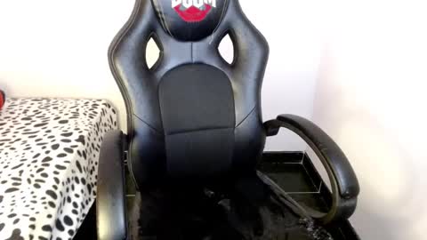 Snapshot of melinna706702 chatting on 02-12-25, 09:01 melinna706702 online show from 02-12-25, 09:01