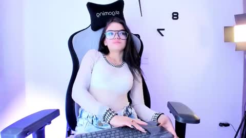 Snapshot of melisa_meow chatting on 02-10-26, 01:37 melisa_meow online show from 02-10-26, 01:37