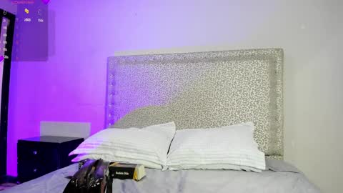 Melissa online show from 02-10-25, 01:11