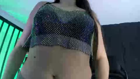 Melissa online show from 12-22-25, 02:14