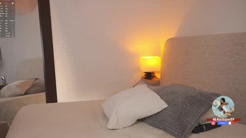 On vacation until Monday online show from 05-12-26, 12:46
