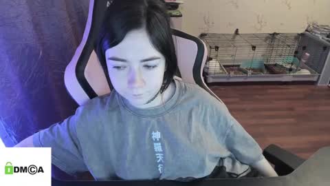 Snapshot of melisanilson chatting on 02-17-25, 01:47 melisanilson online show from 02-17-25, 01:47