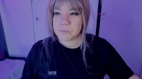 Snapshot of melissa_adamsxxx chatting on 06-24-26, 11:31 Lissa online show from 06-24-26, 11:31
