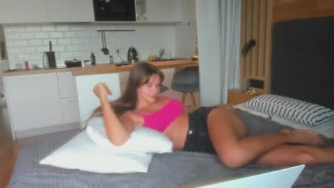 Snapshot of melissa_main chatting on 06-25-26, 03:16 melissa_main online show from 06-25-26, 03:16