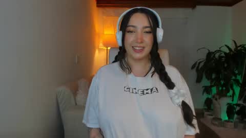 Melissa martiinez online show from 12-28-24, 04:08