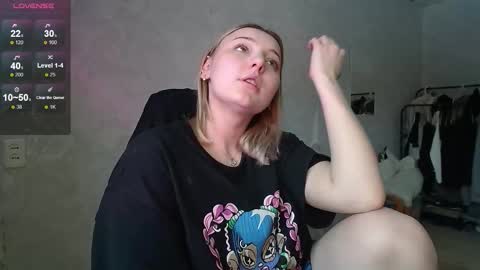 Snapshot of melissa_sw chatting on 03-10-26, 05:01 Missi online show from 03-10-26, 05:01